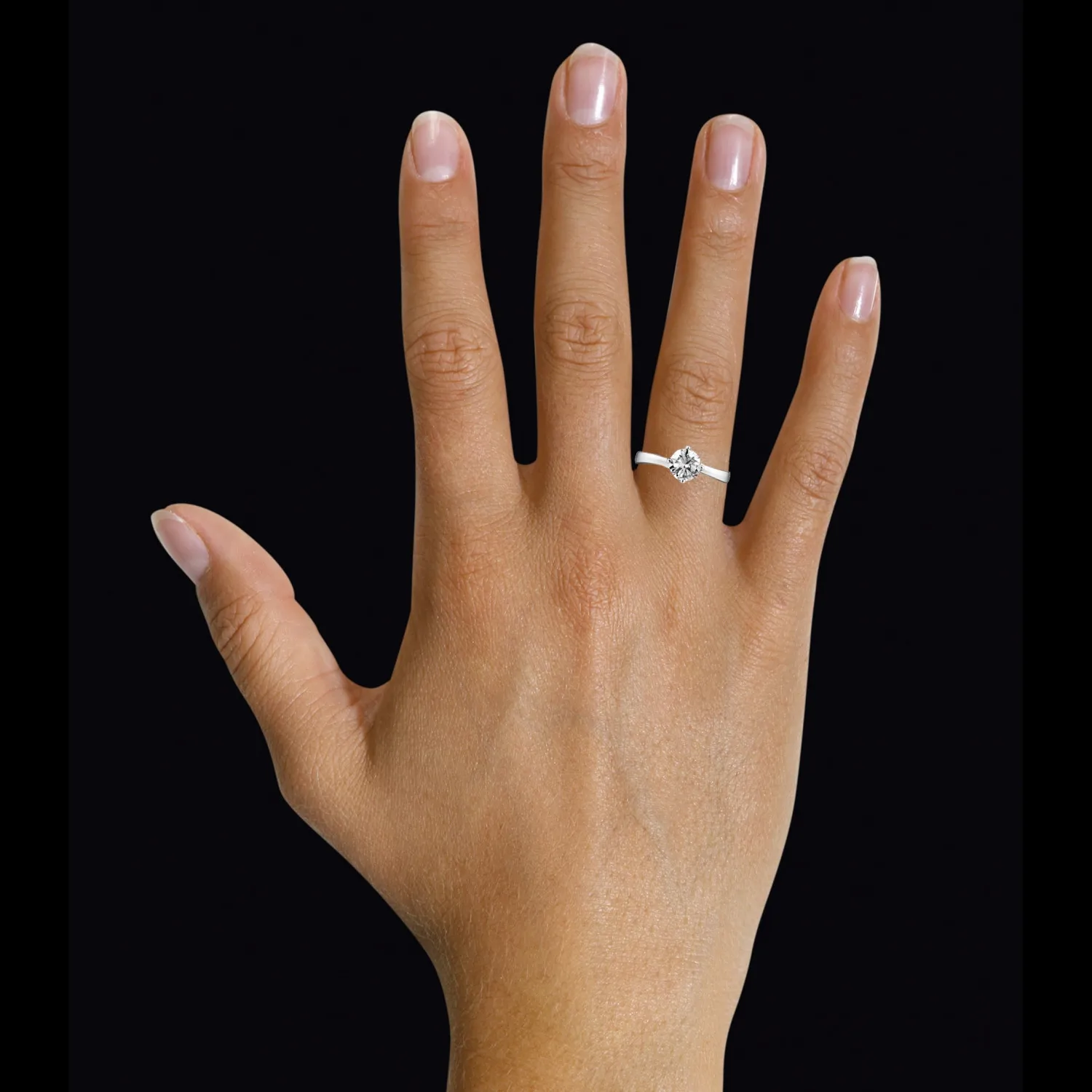 1.00 QUILATES ANILLO SOLITARIO DE ORO BLANCO CON DIAMANTE REDONDO DE CALIDAD EXCEPCIONAL (DIFEXNONE FLUORESCENCIAGIA CERTIFI
