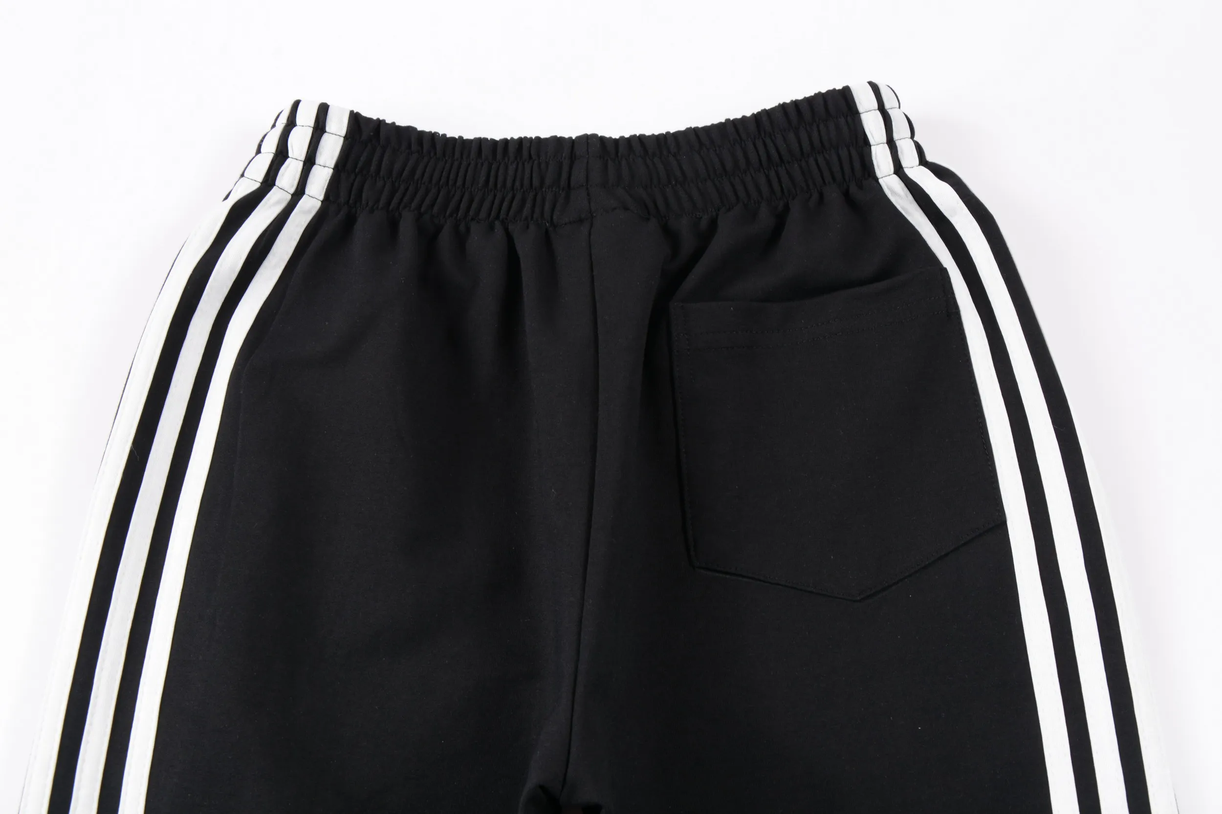 ADIDAS 3STRIPES EDIT