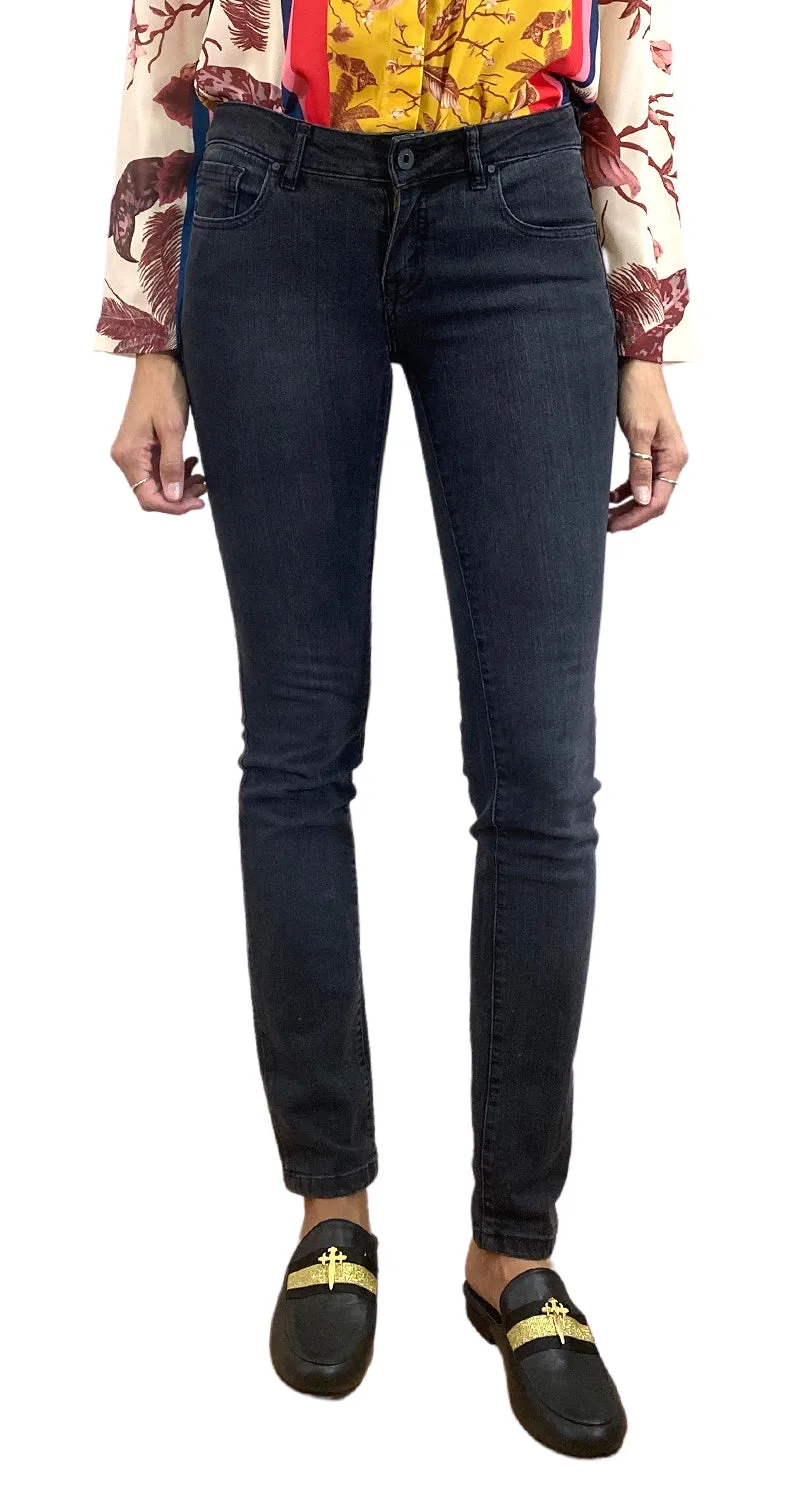 AYRES Pantalón Denim Negro