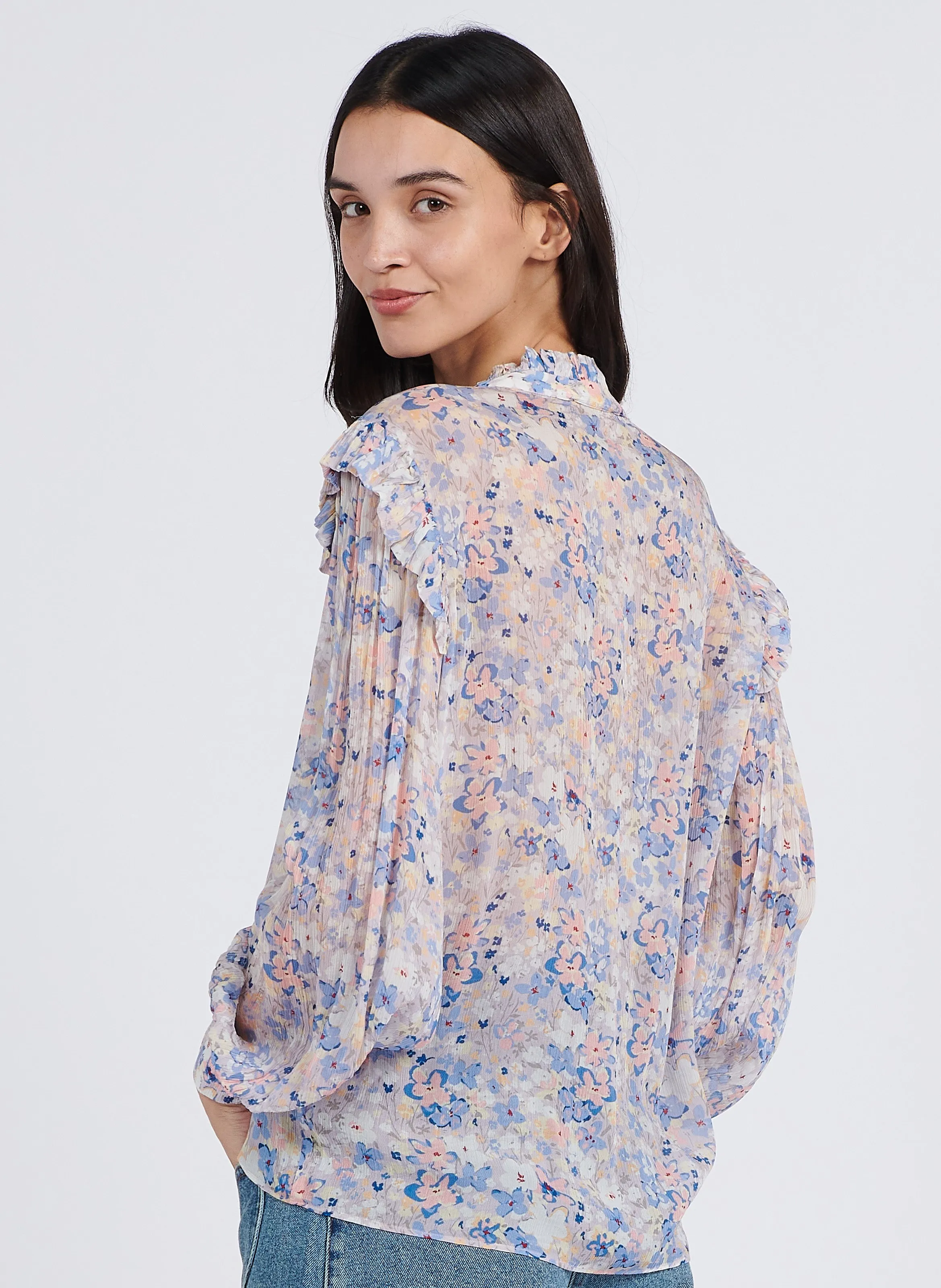BERENICE CHISCA  CAMISA RECTA CON CUELLO VICTORIANO Y ESTAMPADO EN MULTICOLOR