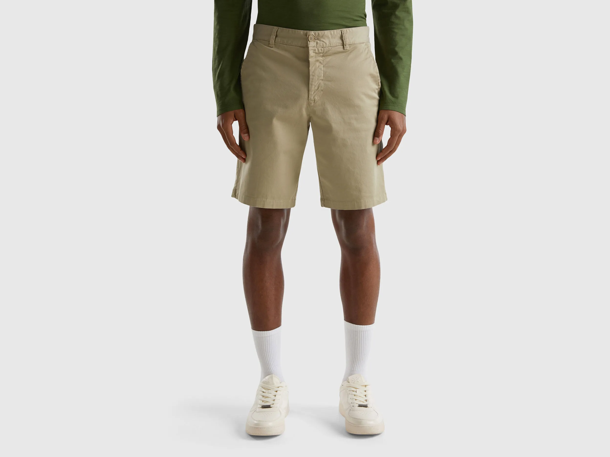 Bermudas chinos de algodón elástico