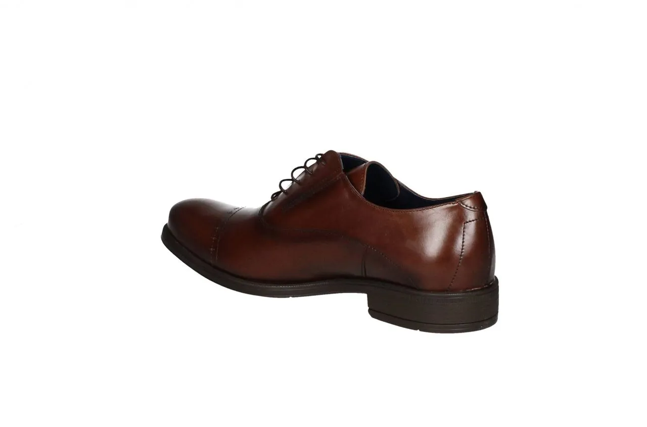 Blucher Vestir Piel Marron Punta Cortada Piso Goma