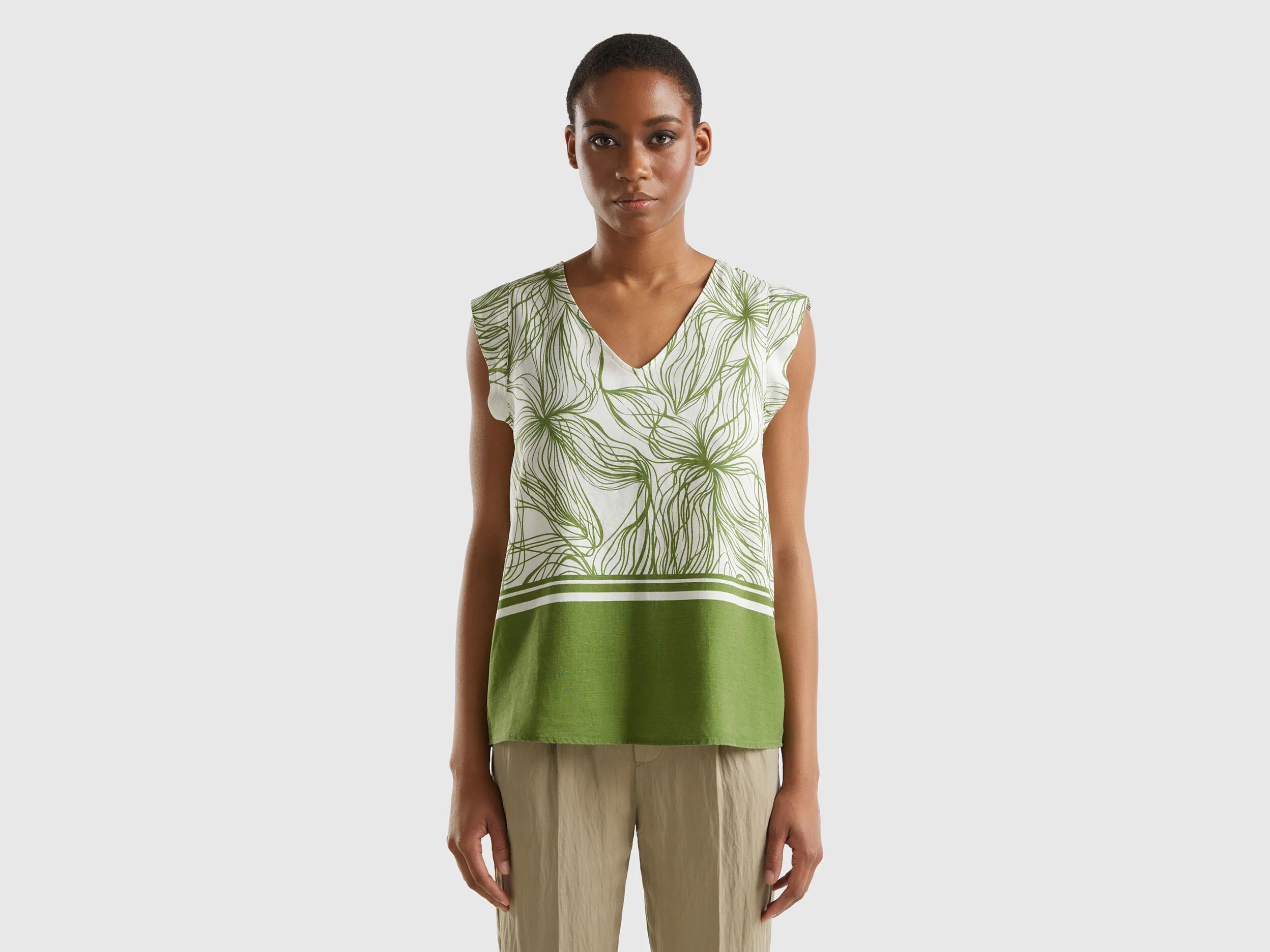 Blusa estampada en mezcla de viscosa sostenible