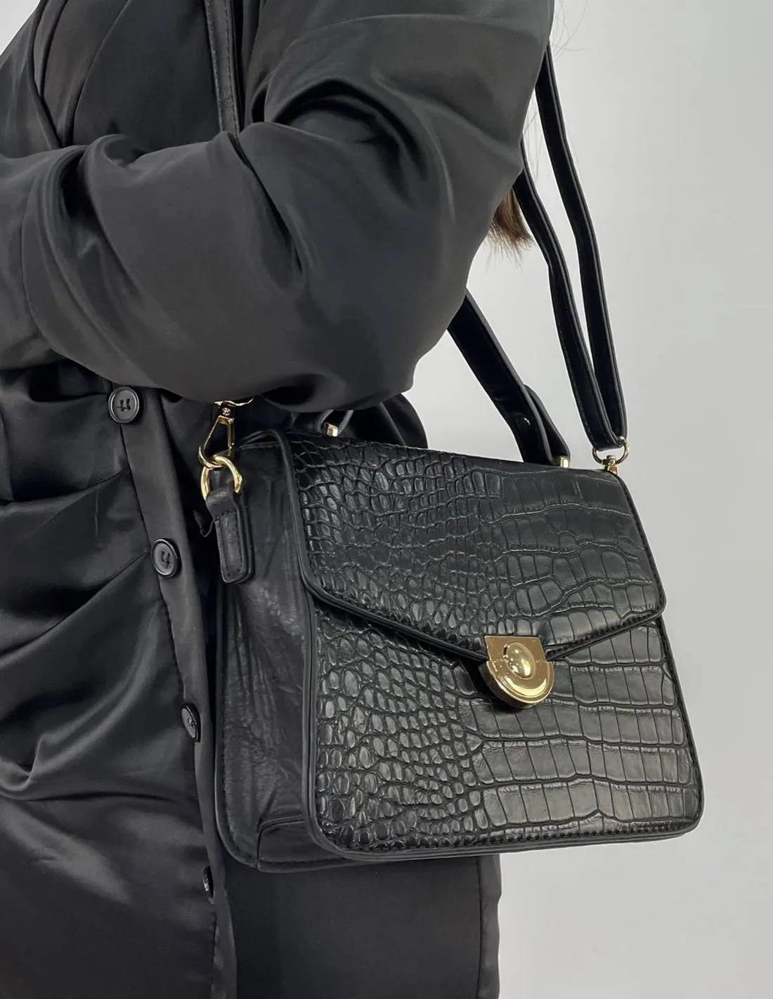 Bolso negro | Cocodrilo sintetico
