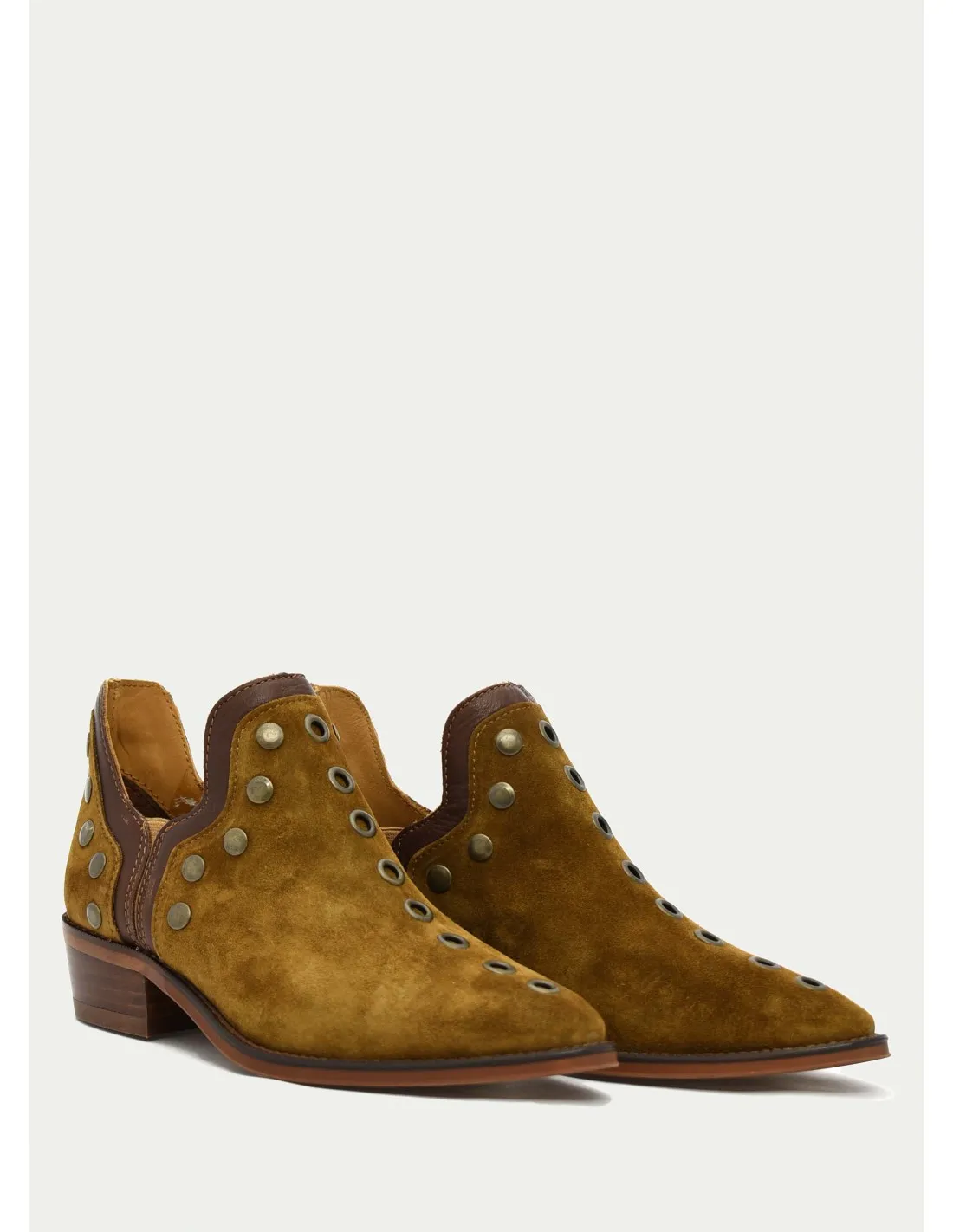 BOTAS Y BOTINES ALPE 2551 CUERO 