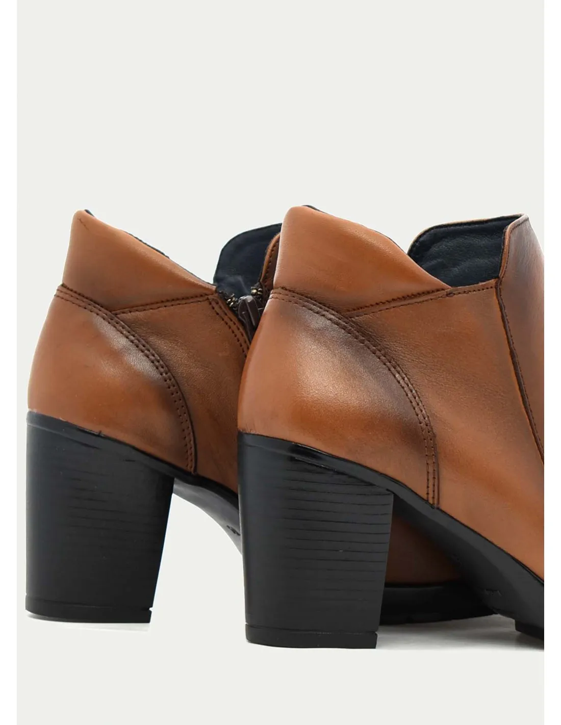 BOTAS Y BOTINES BAERCHI 54055 CUERO 
