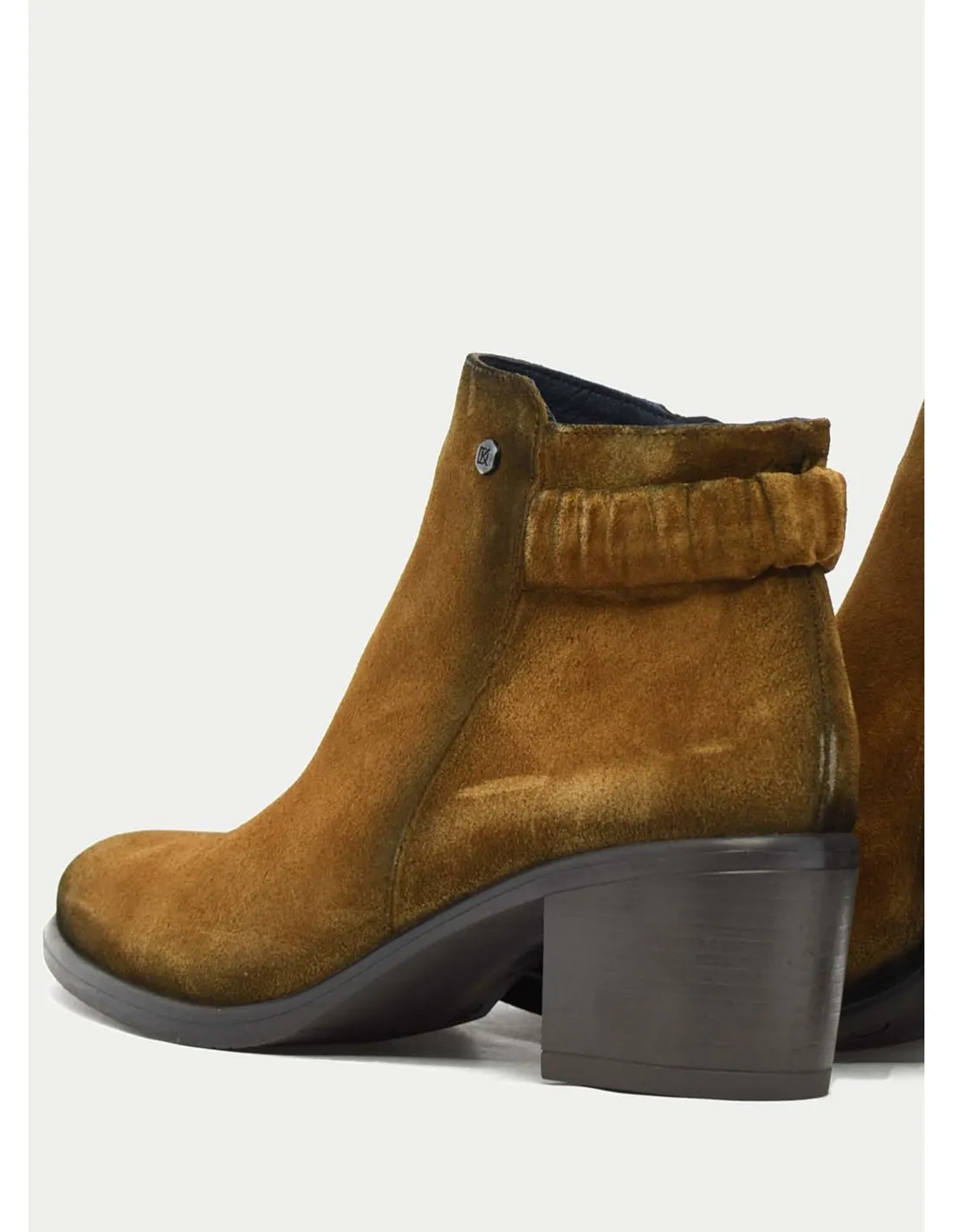 BOTAS Y BOTINES DORKING 8916 CUERO 