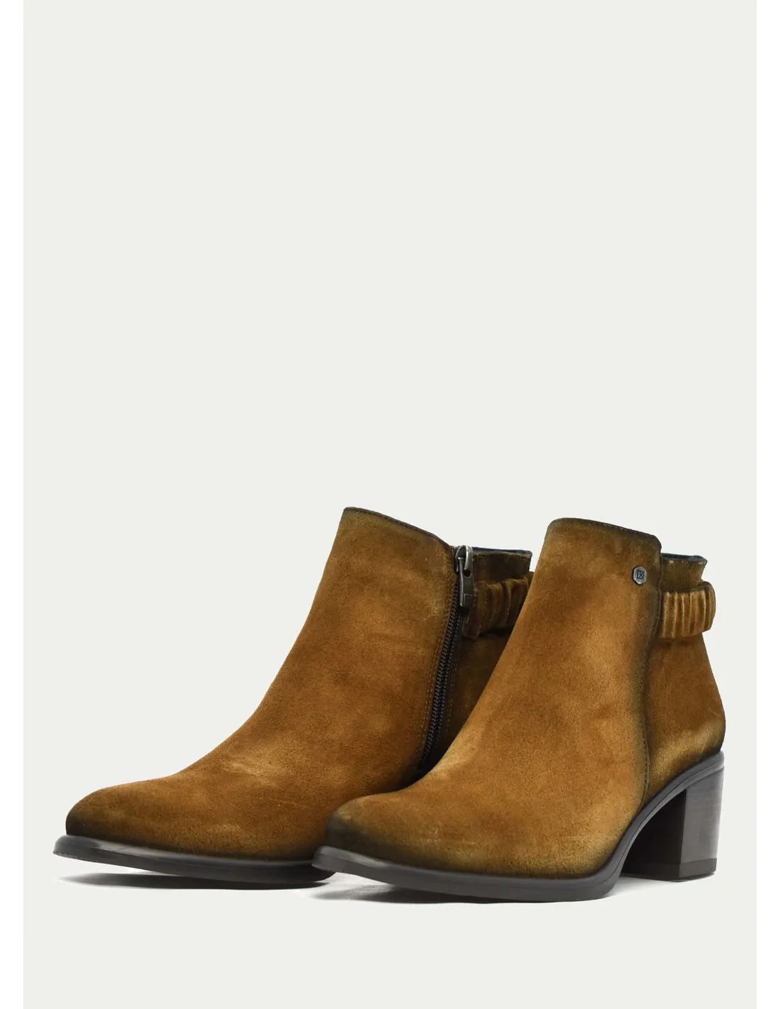 BOTAS Y BOTINES DORKING 8916 CUERO 