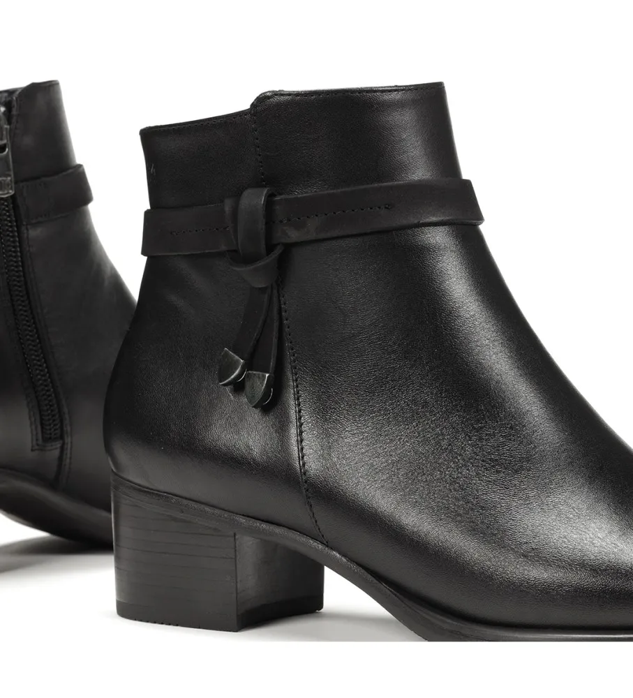 Botines de piel D8889 negro