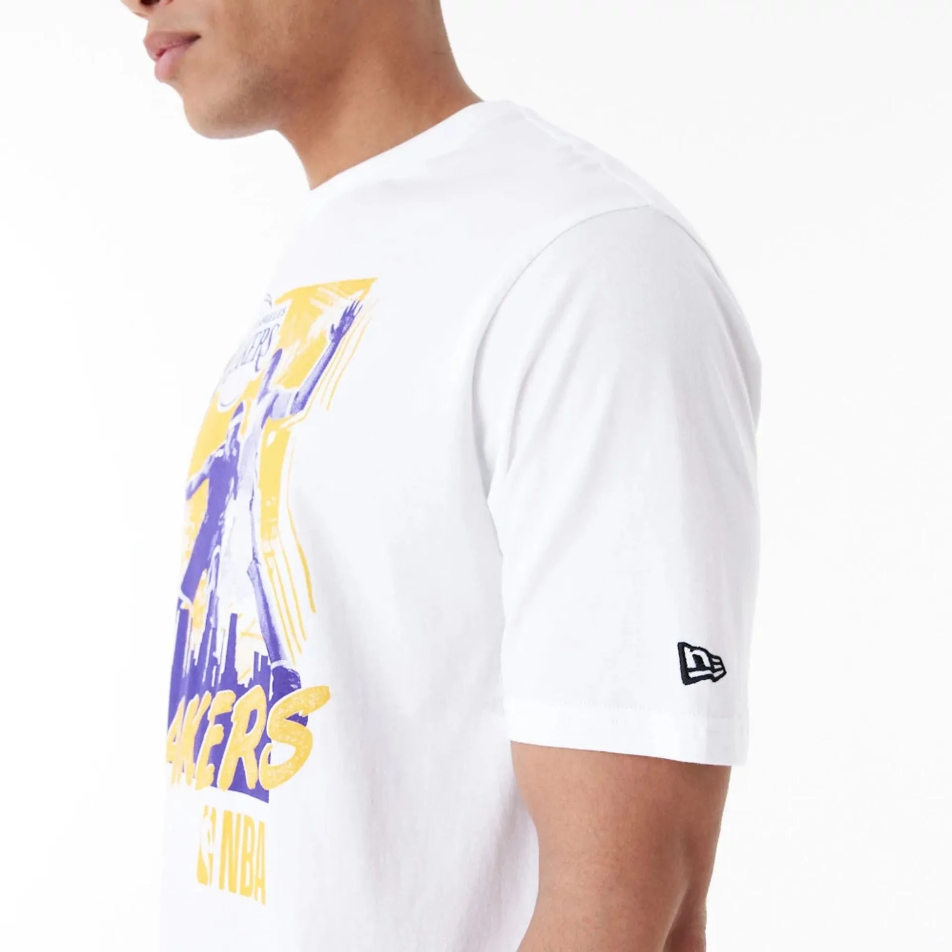 Camiseta blanca extragrande con gráfico de jugador de la NBA de LA Lakers