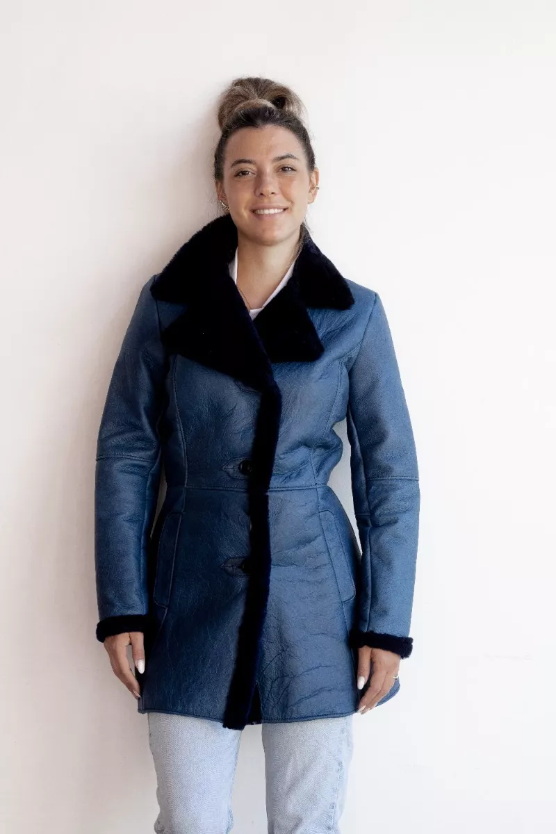 CAMPERA DE CUERO DE OVEJA DE MUJER CENIZA  MODELO: SOL.D