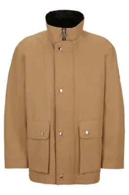 Chaqueta regular fit con cuello alto