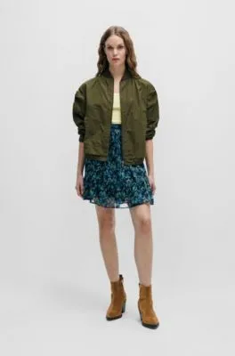 Chaqueta relaxed fit repelente al agua