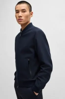 Chaqueta slim fit con cremallera bidireccional en la parte delantera
