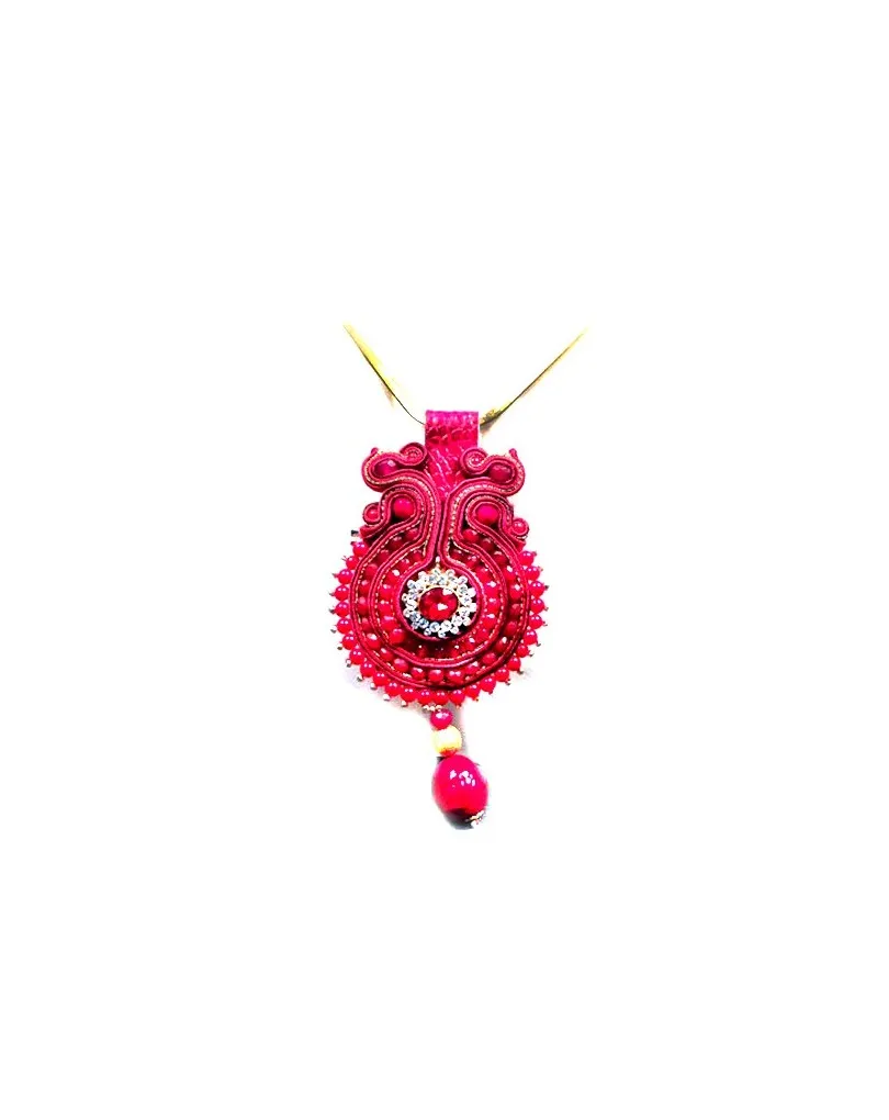 COLGANTE DE DISEÑO SOUTACHE ROJO