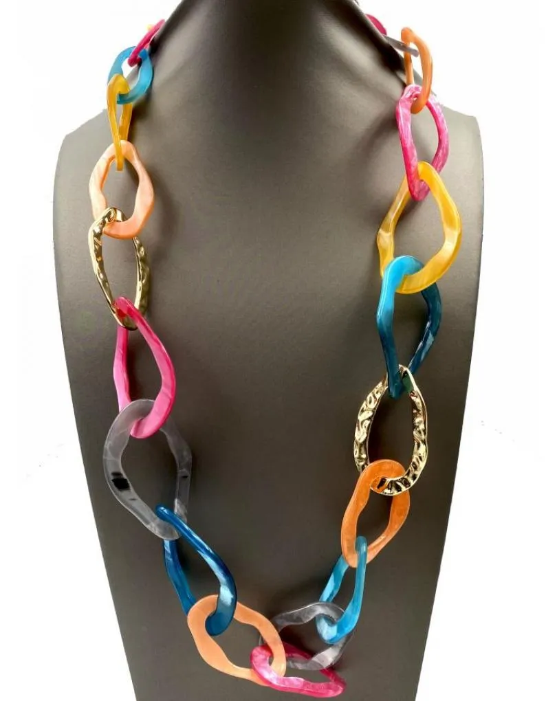 COLLARES DE COLORES ALEGRES Y ESLABONES GRANDES DE MODA