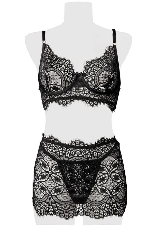 Conjunto de encaje fino negro