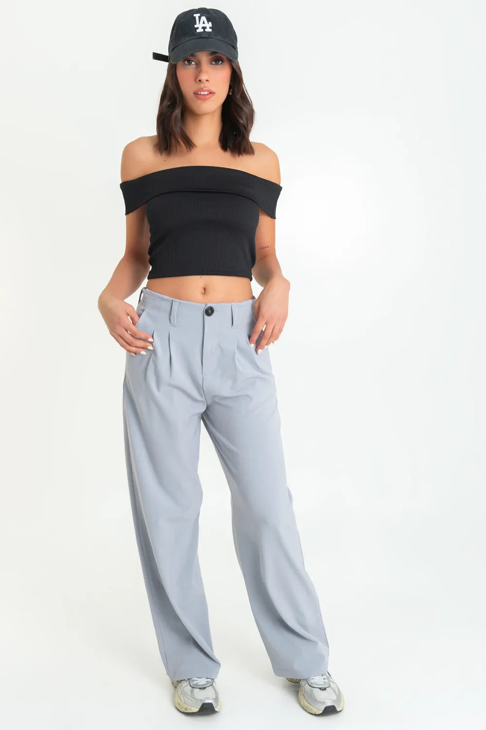 Crop top canalé ajustado de hombros descubiertos