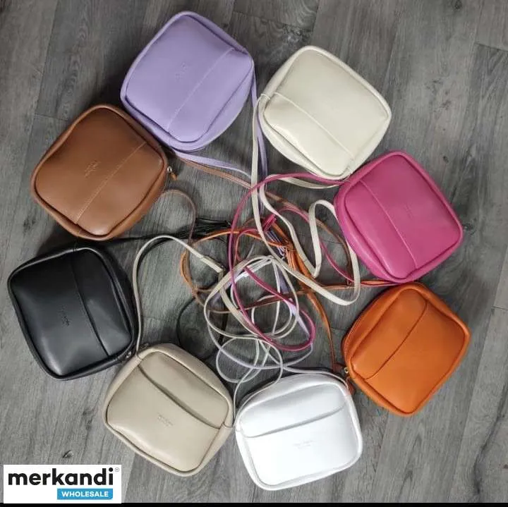 Descubra elegantes bolsos de mujer de Turquía al por mayor con una amplia gama de colores y modelos.
