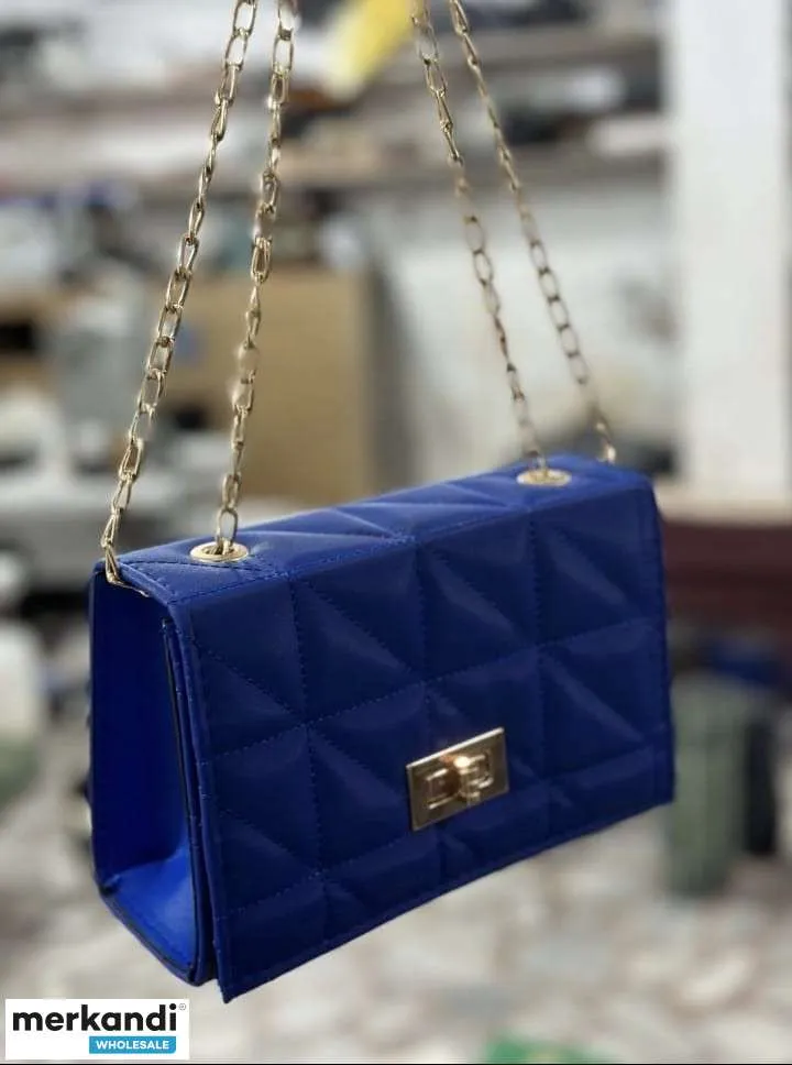 Descubra elegantes bolsos de mujer de Turquía al por mayor con una amplia gama de colores y modelos.