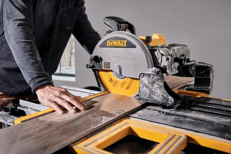 DEWALT HERRAMIENTAS  CORTADORA DE BALDOSAS 1600 W D36000