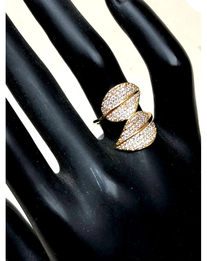 ELEGANTES ANILLOS DORADOS GRANDES DE DOBLE HOJITA DECORADA