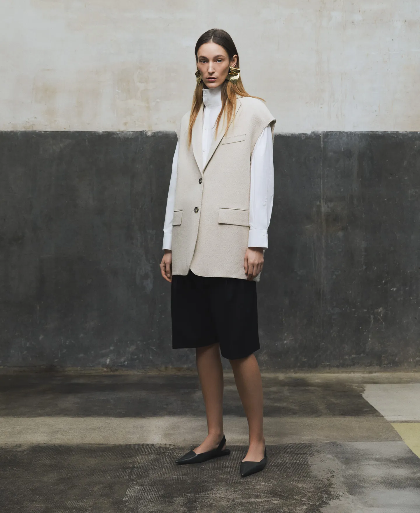 European linen vest woman