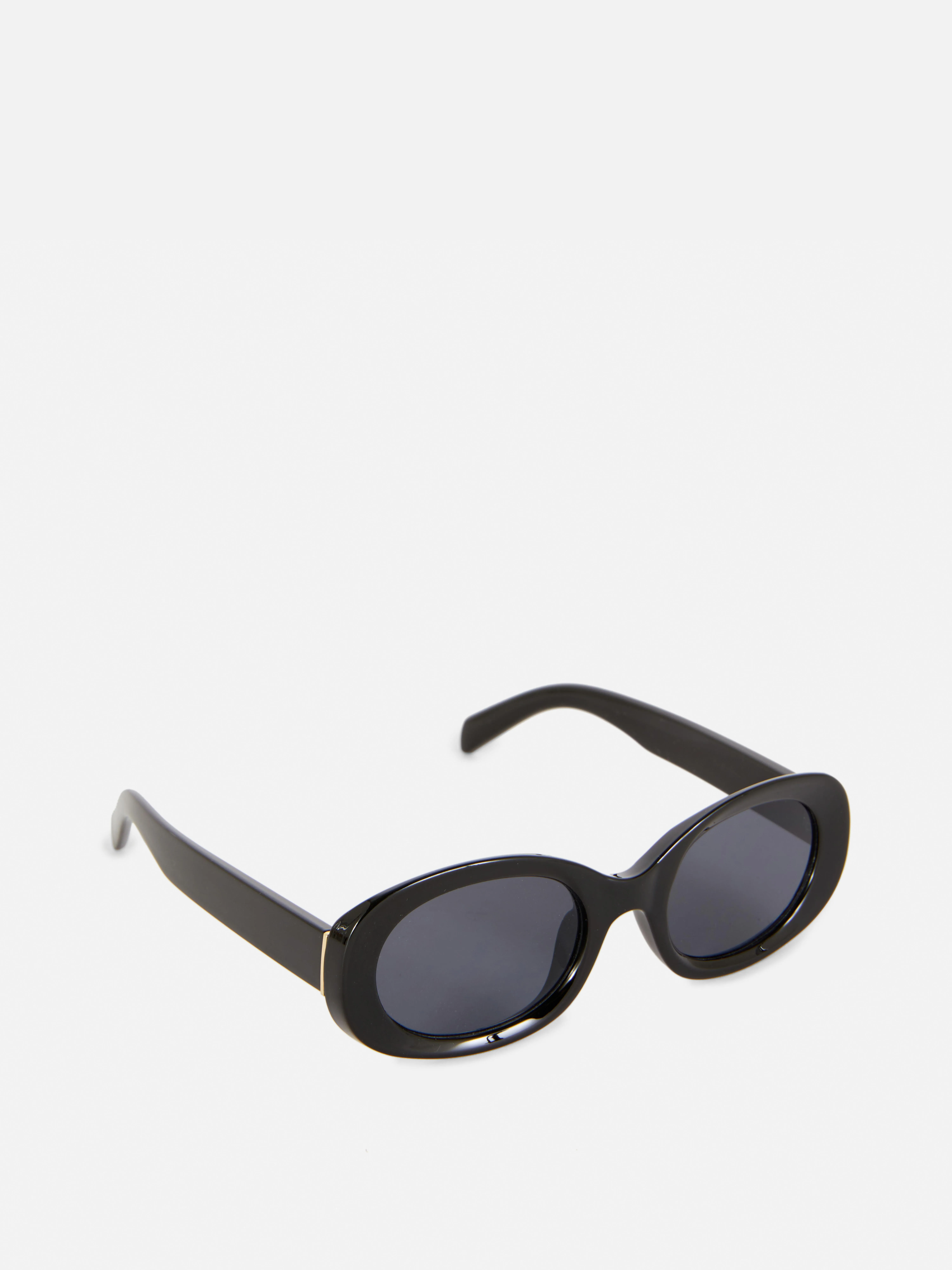 Gafas de sol con montura ovalada gruesa de Rita Ora