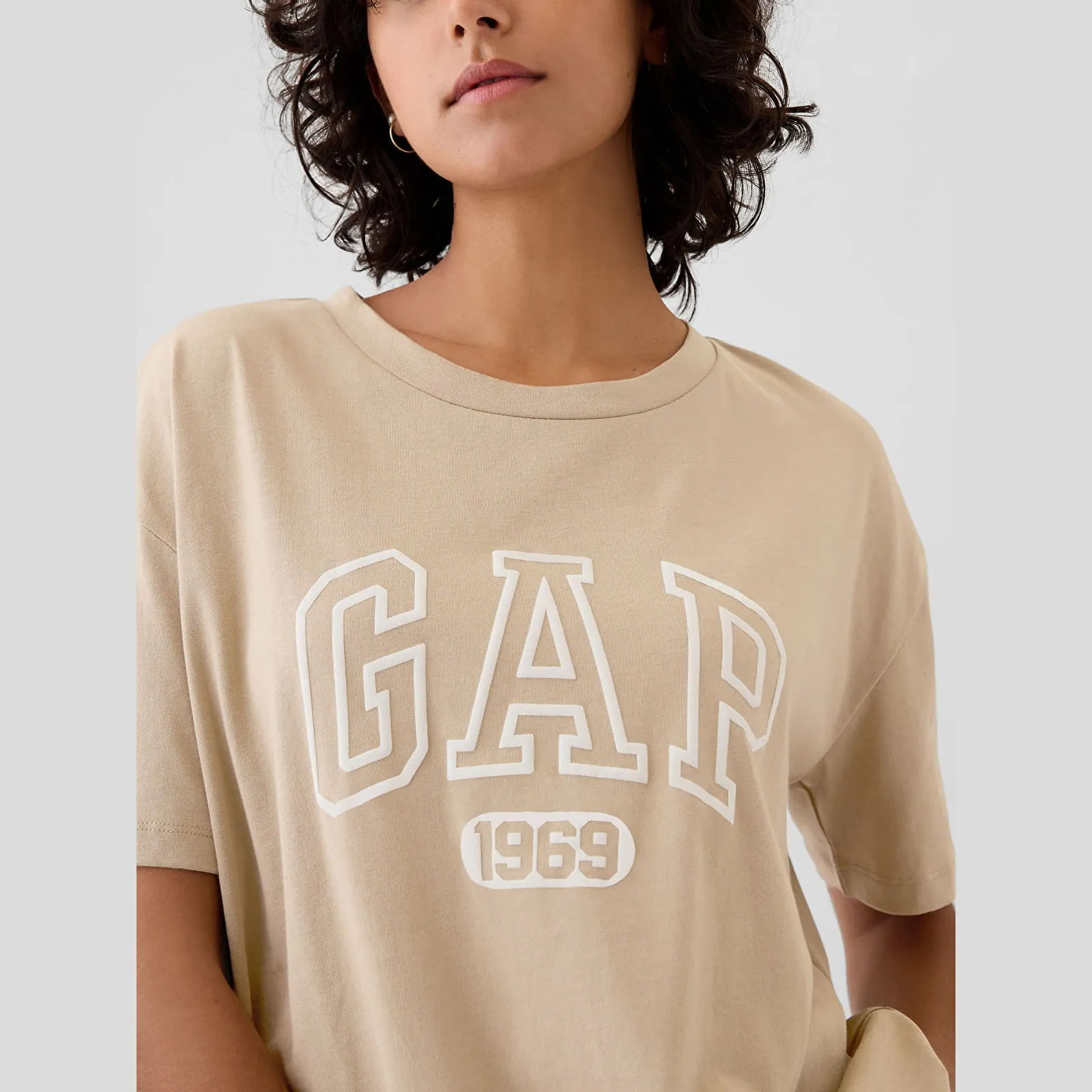 GAP TSHIRT SHORTSLEEVE LOGO TEE KHAKI M