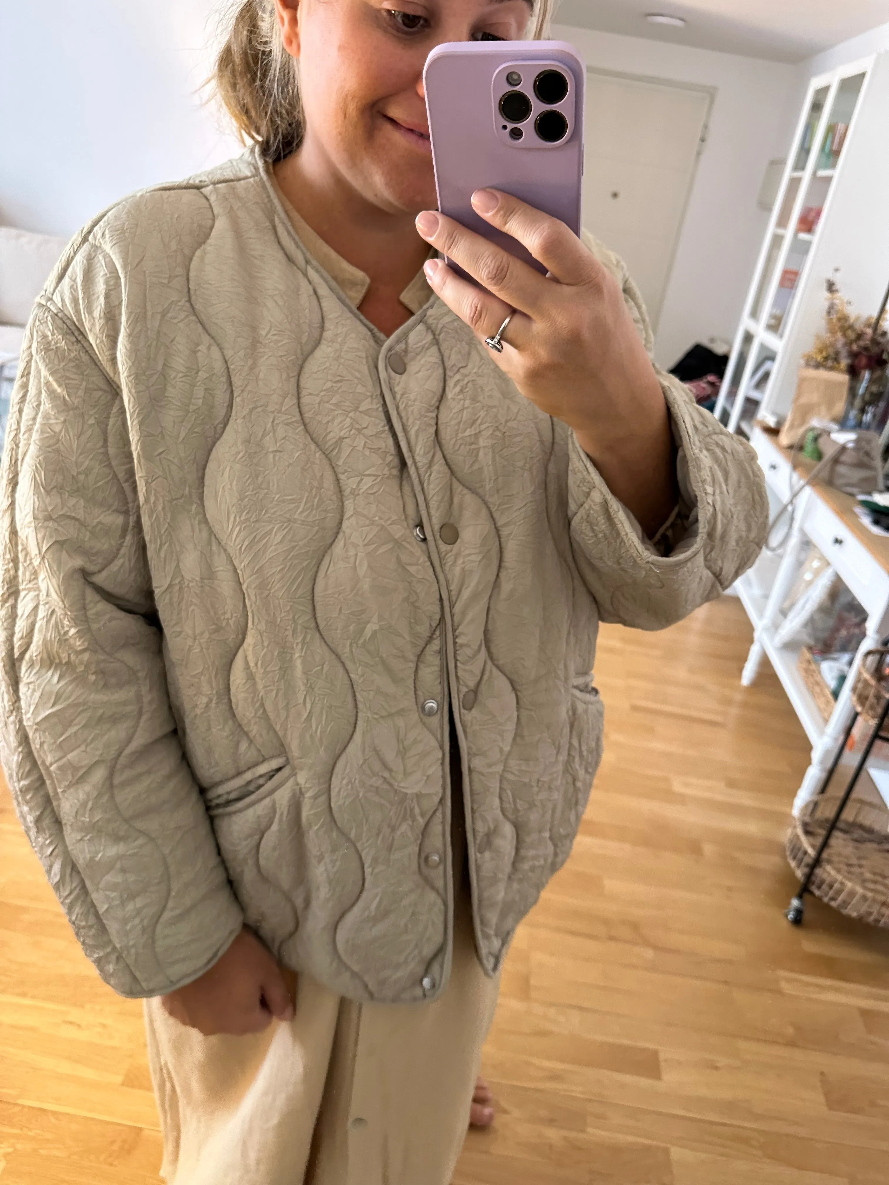 H&M. Plumas beige ligero T.xxl