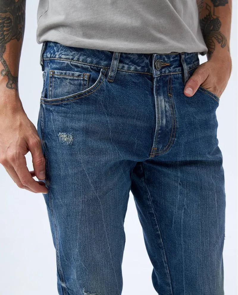 Jean Slim en tono medio para hombre
