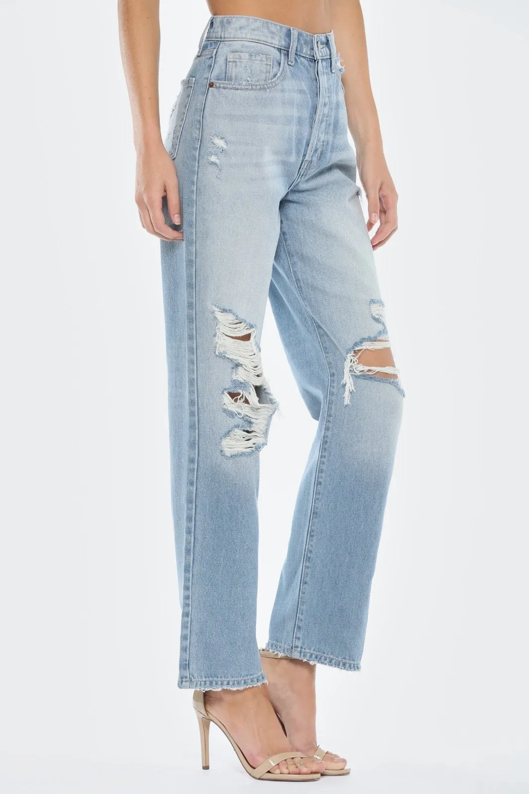 JEANS RECTO DESGARRADOS