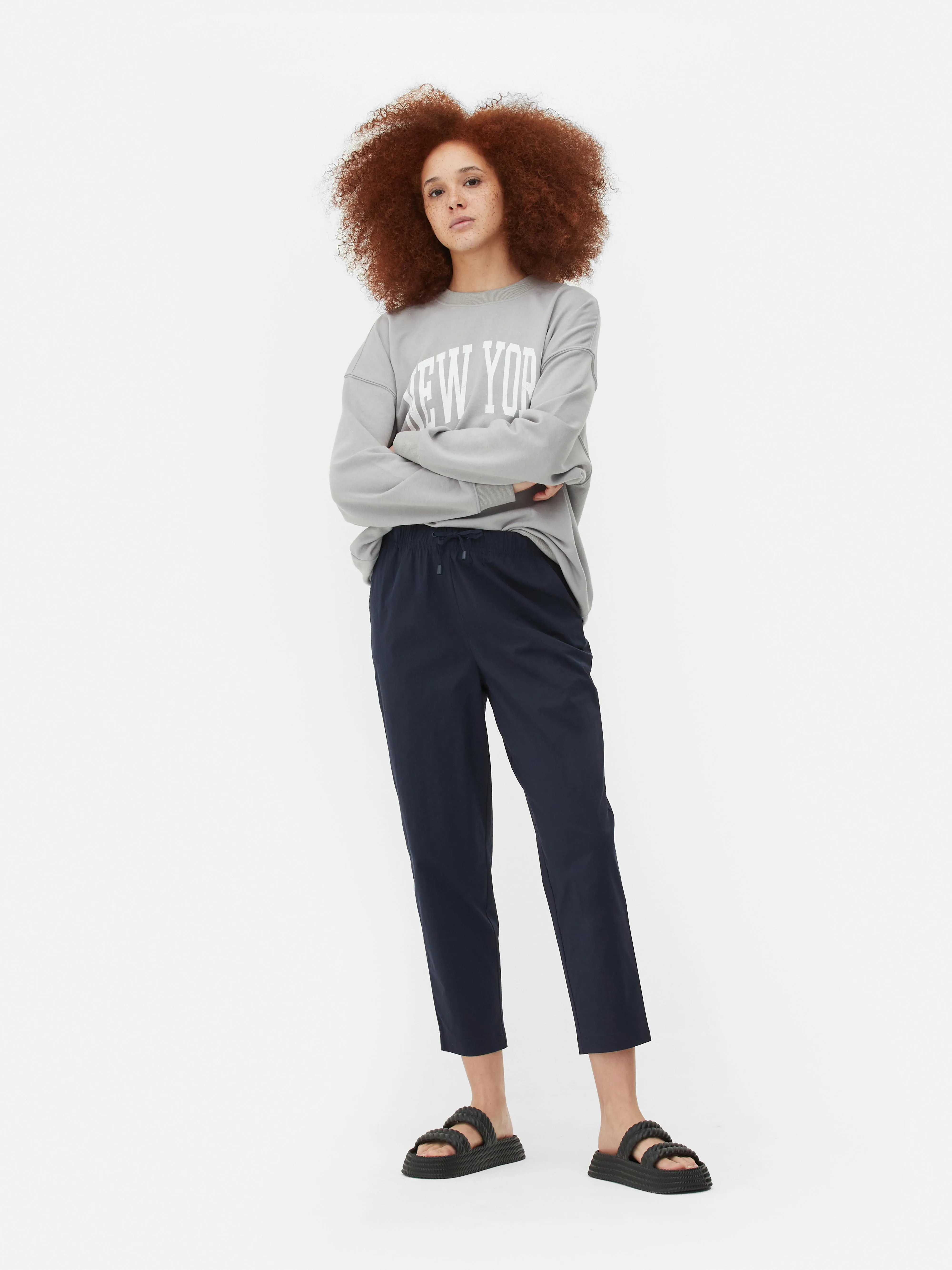 Joggers de popelina con pernera cónica