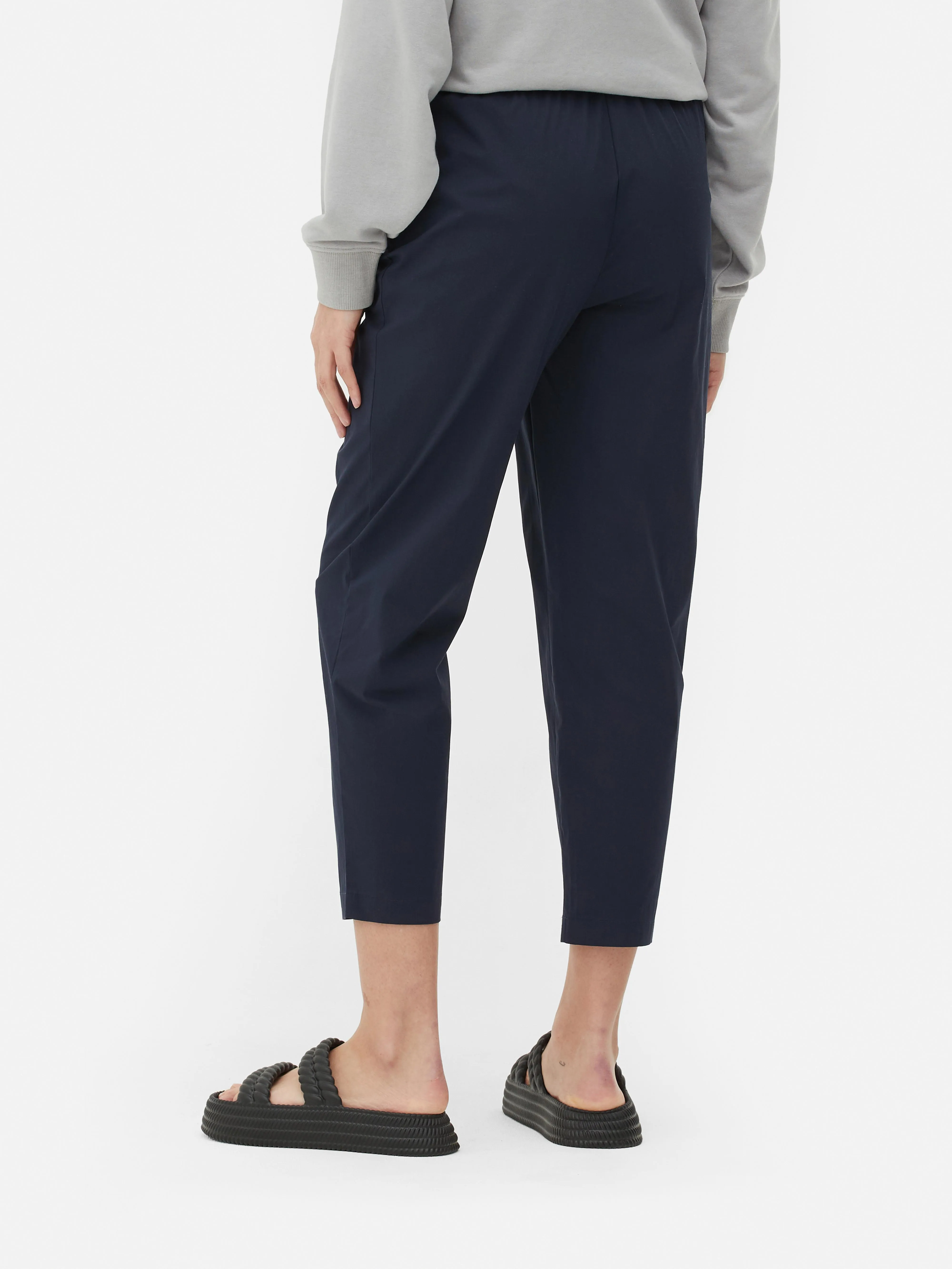 Joggers de popelina con pernera cónica