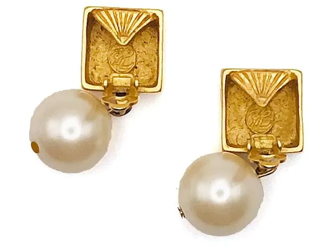 KARL LAGERFELD – Pendientes de perlas de metal dorado con clip 