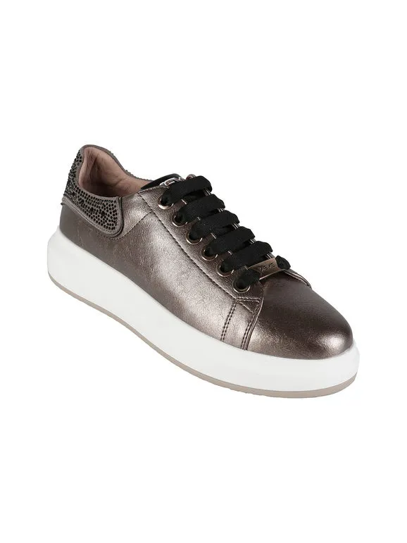 Keys Zapatillas bajas de mujer con tachuelas.