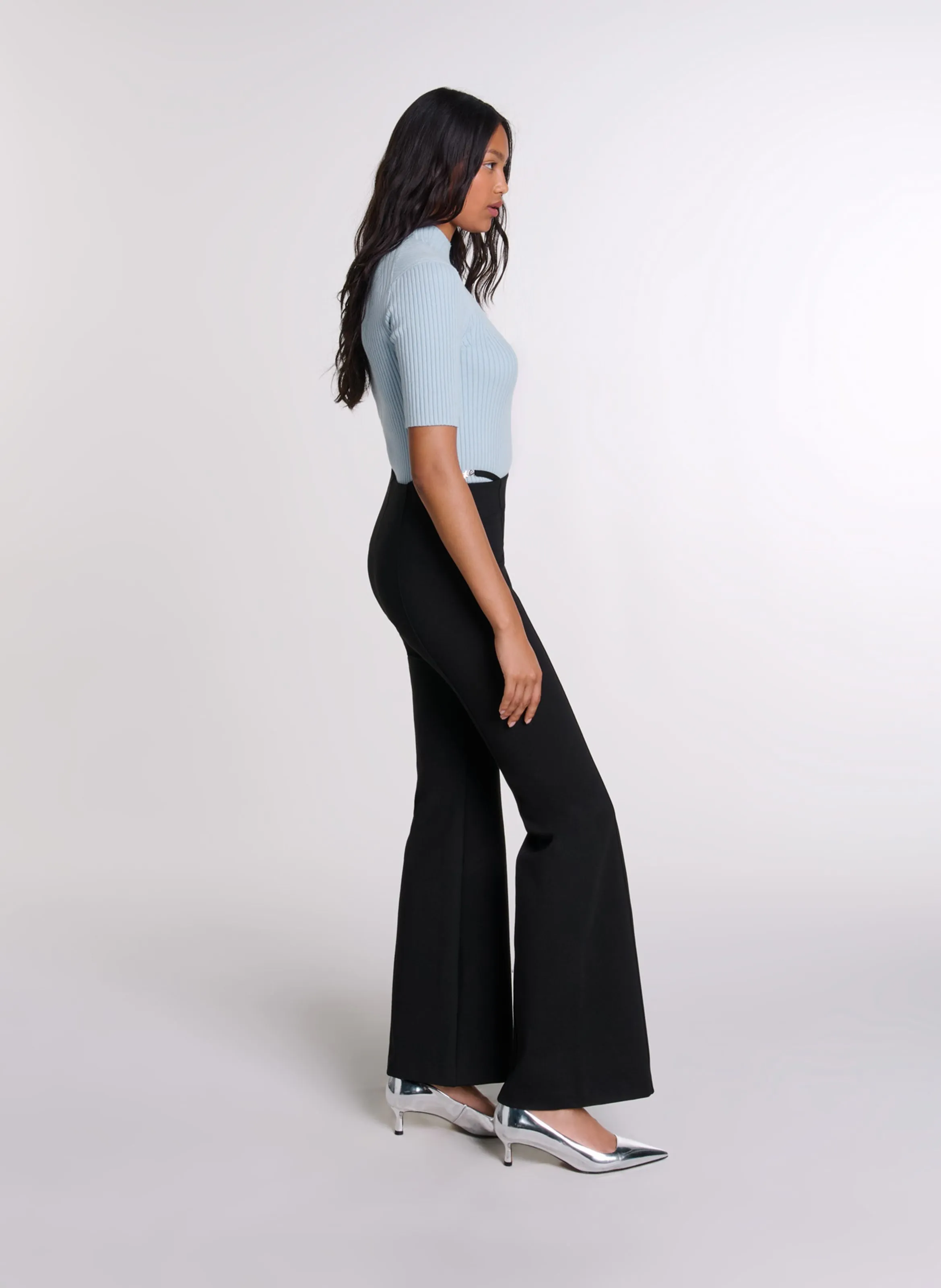MAJE Pantalón evasé de talle alto en negro