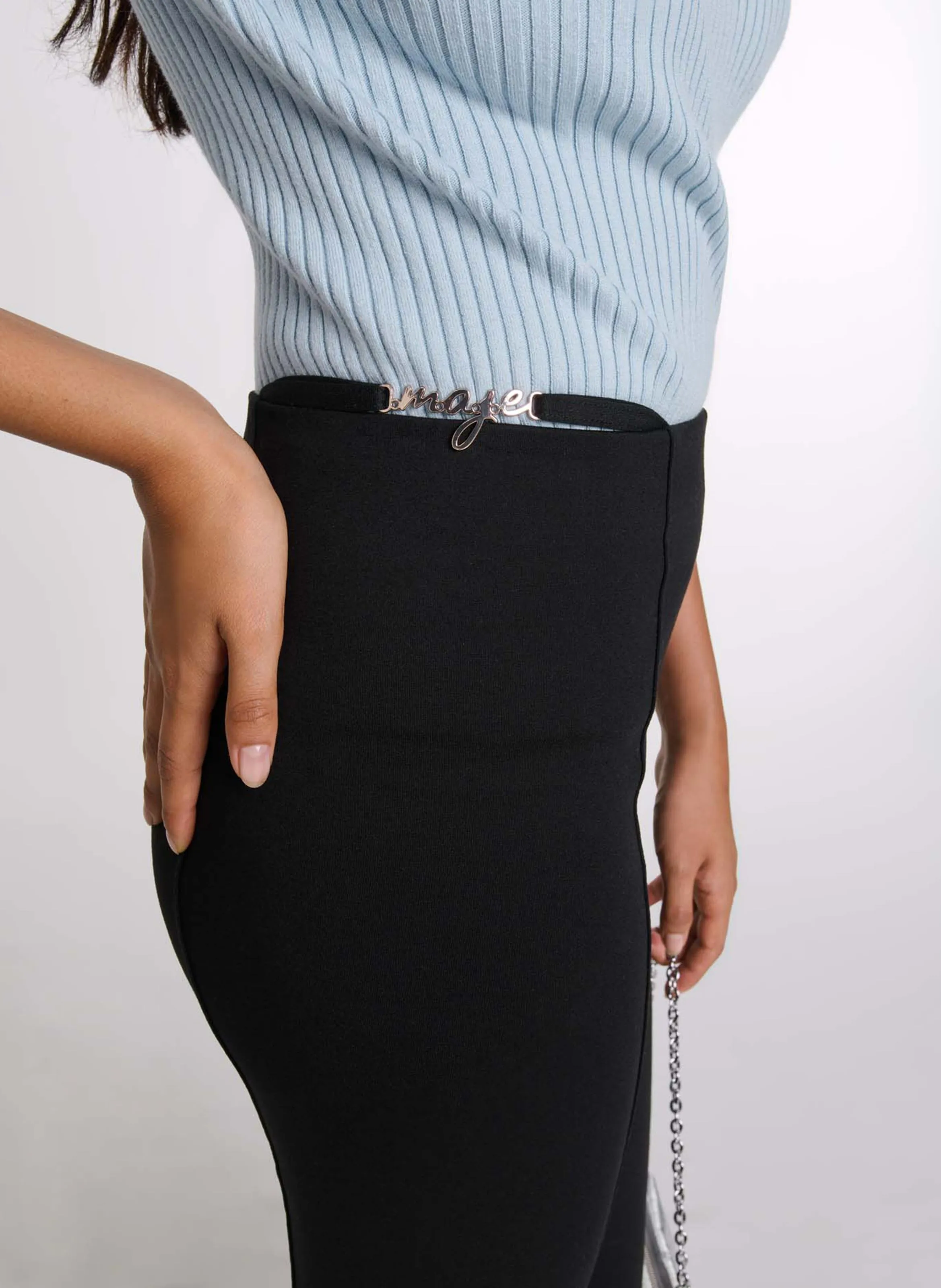 MAJE Pantalón evasé de talle alto en negro