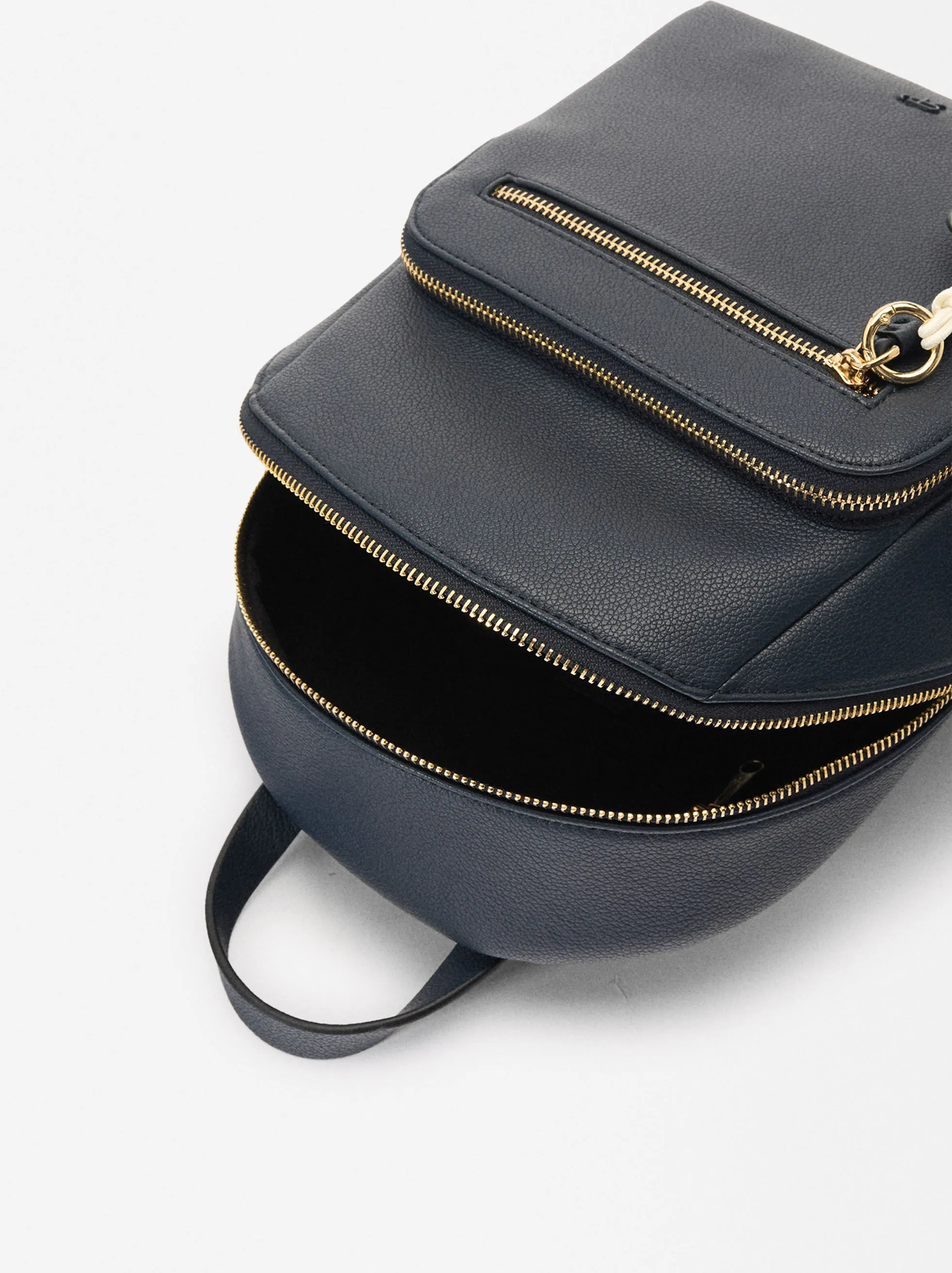 Mochila Con Colgante