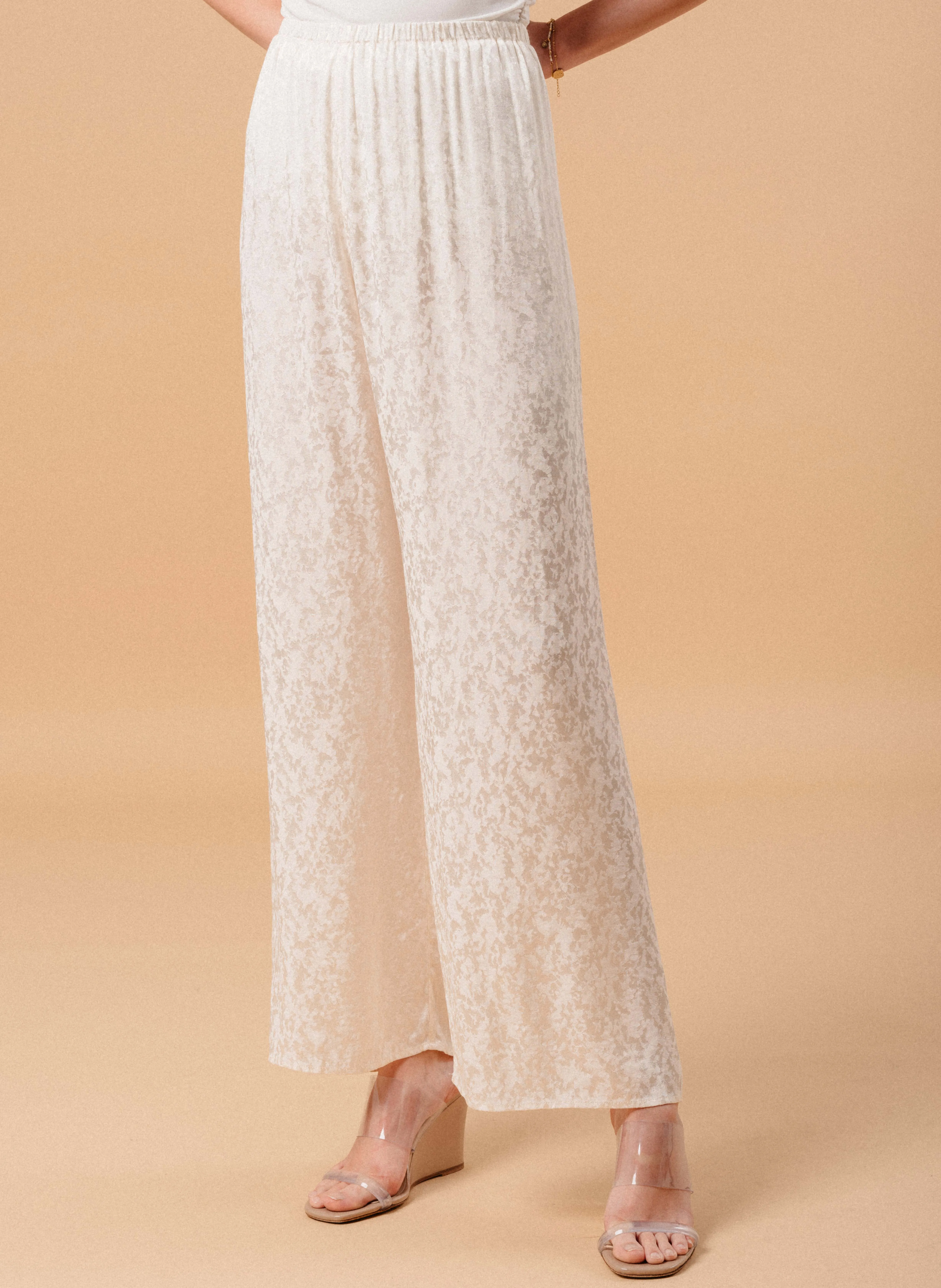 MONCEAU  PANTALóN FLUIDO DE JACQUARD SATINADO EN BLANCO
