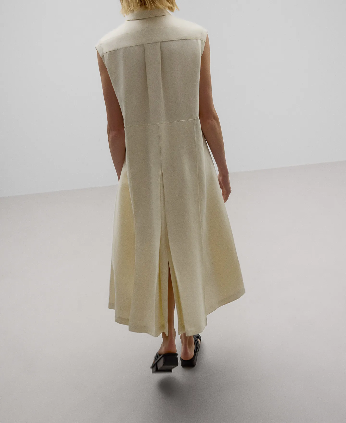Natural linen knitted dress woman