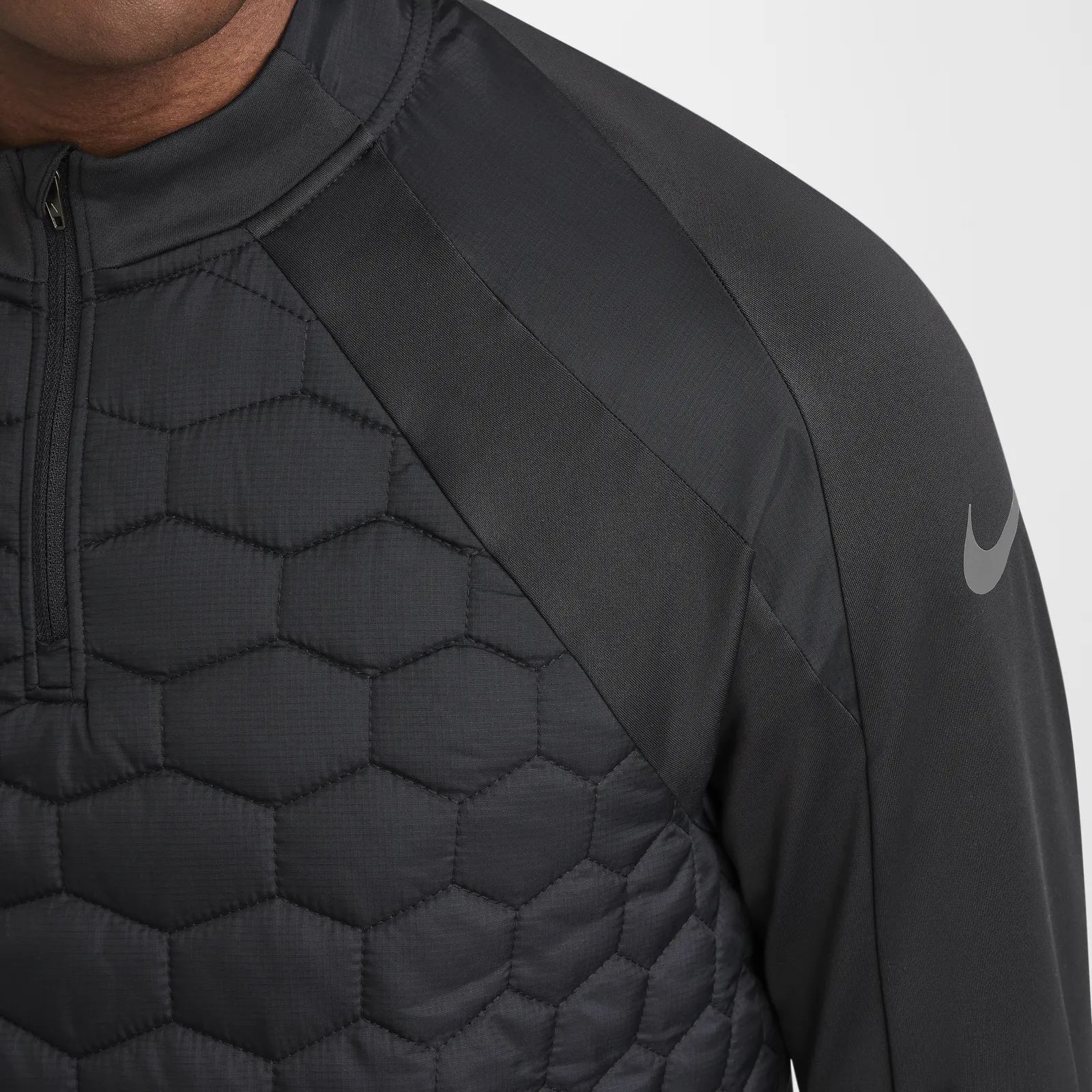 NIKE STRIKE THERMAFIT TRAINING SWEATSHIRT
