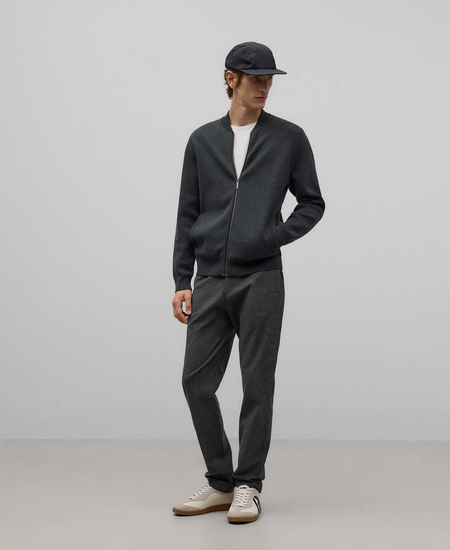 Pantalón chino microtextura hombre