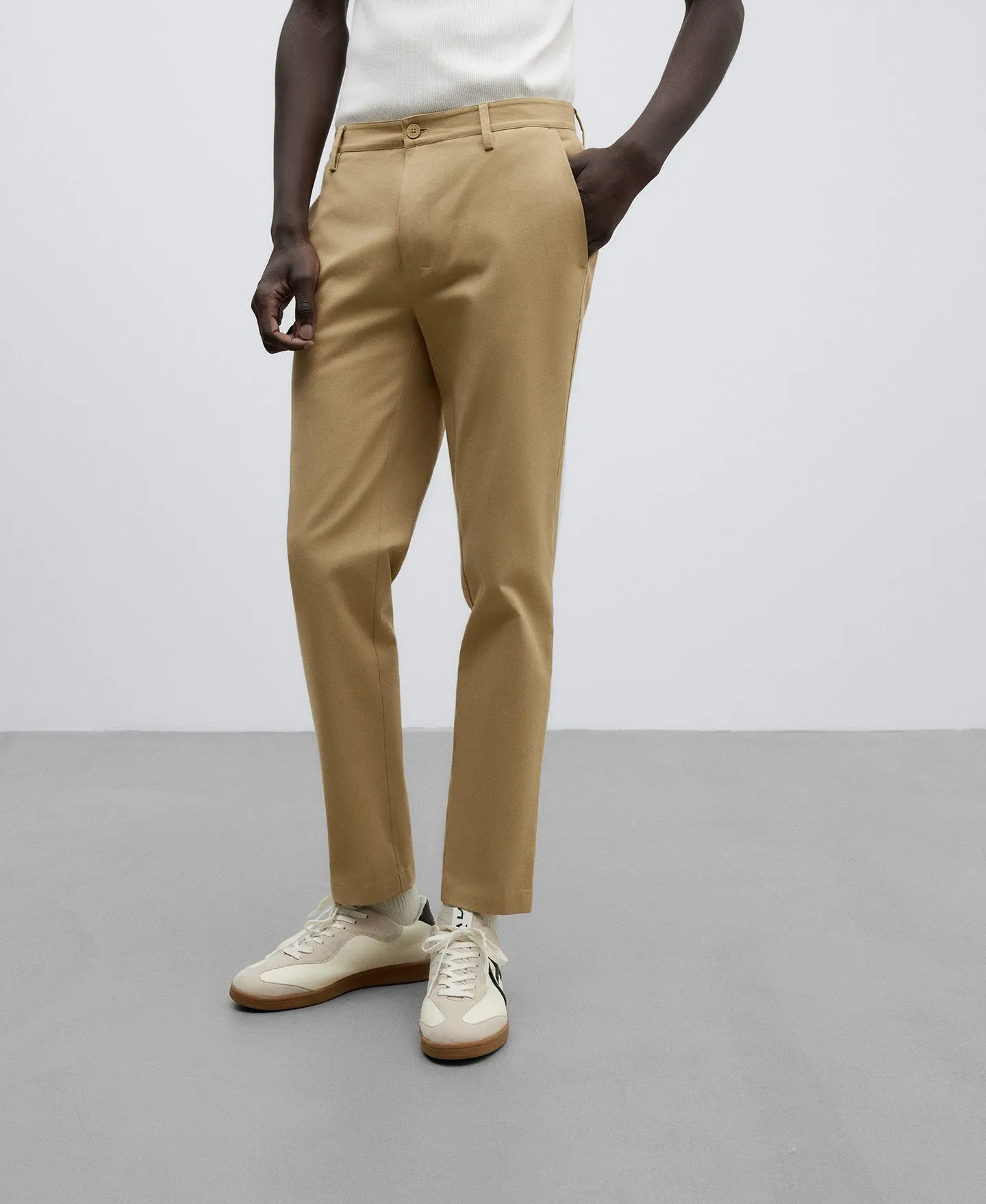 Pantalón chino slim fit hombre