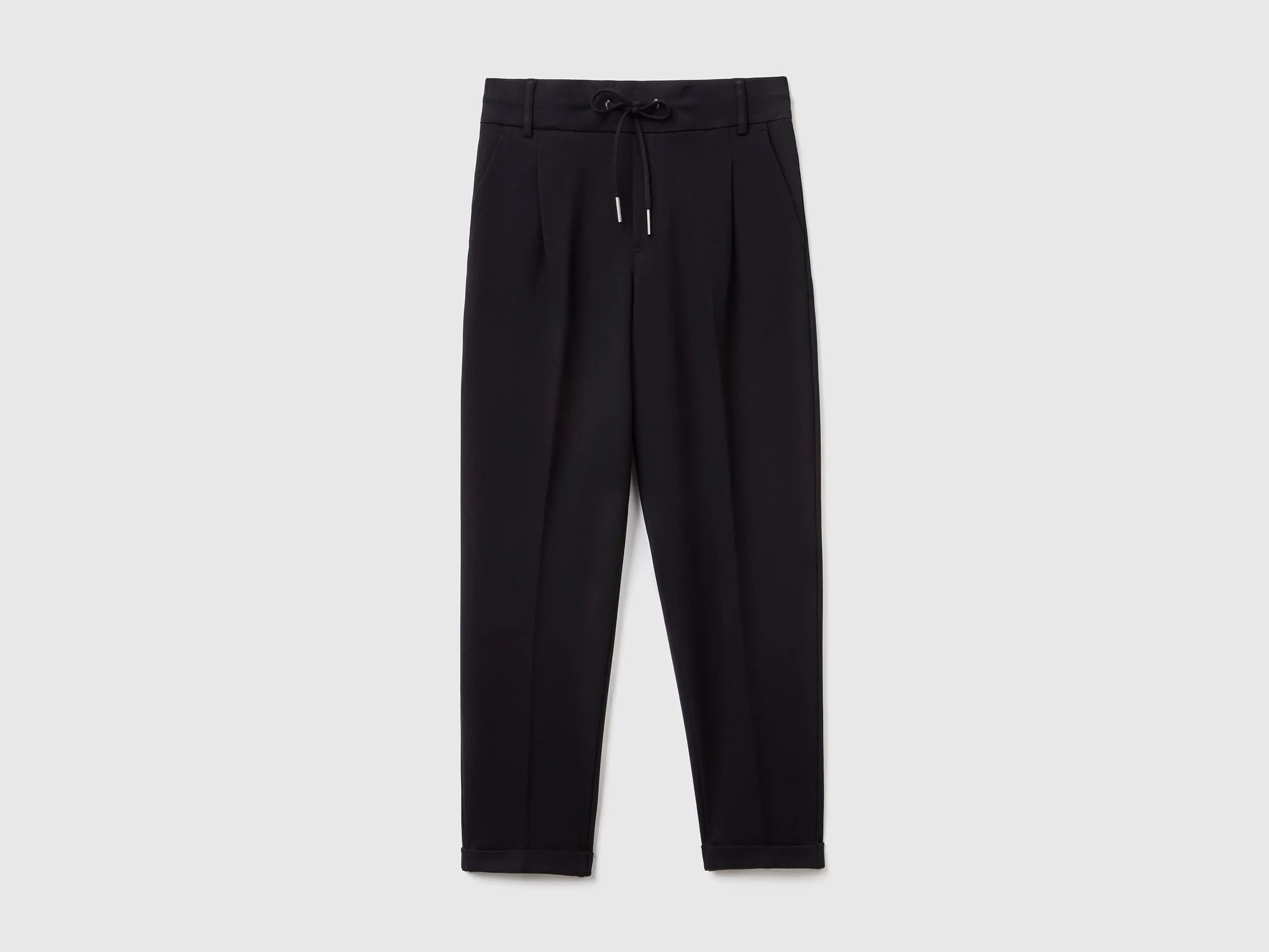 Pantalón liso con cordón