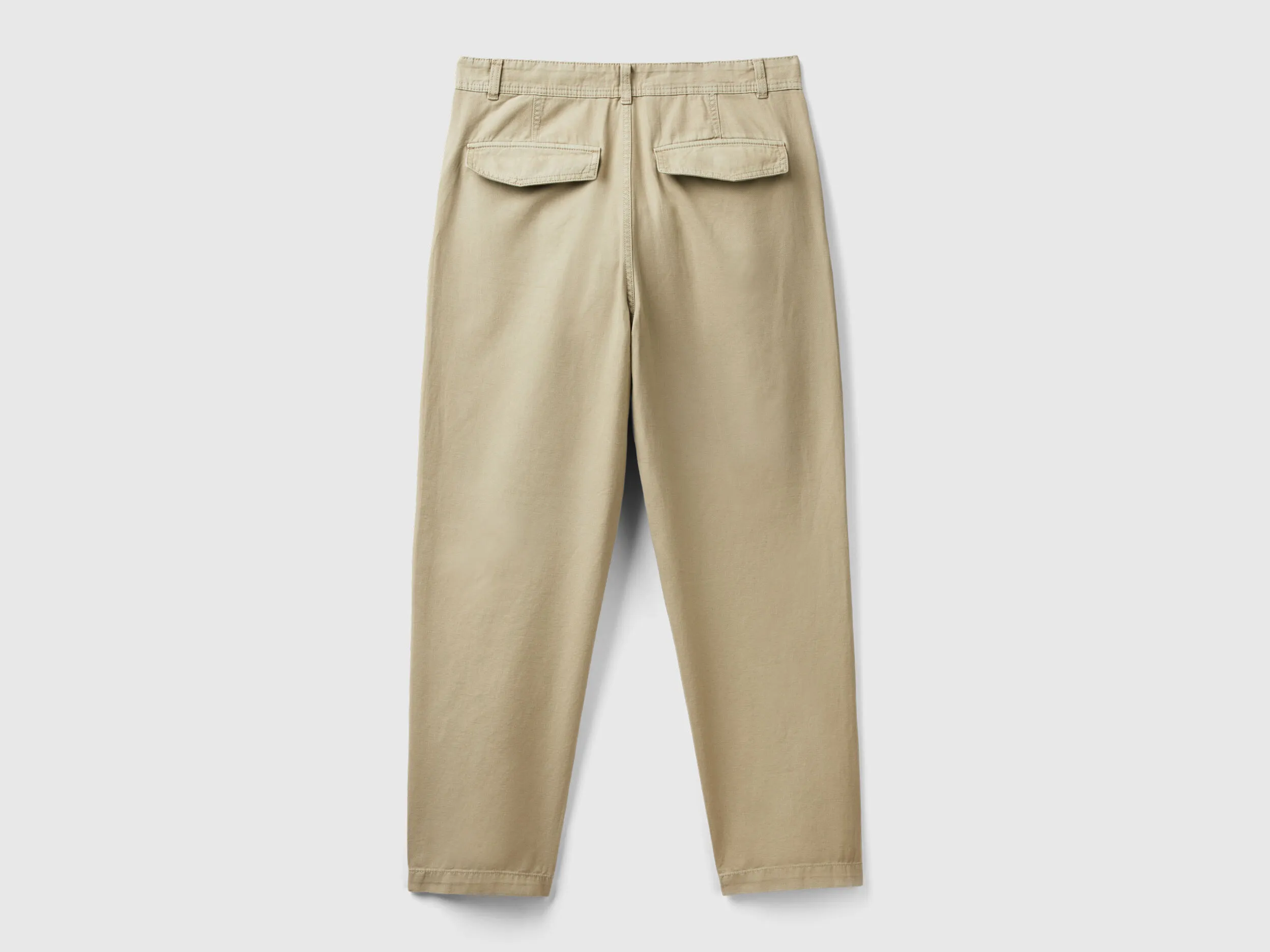 Pantalón recto en mezcla de lino