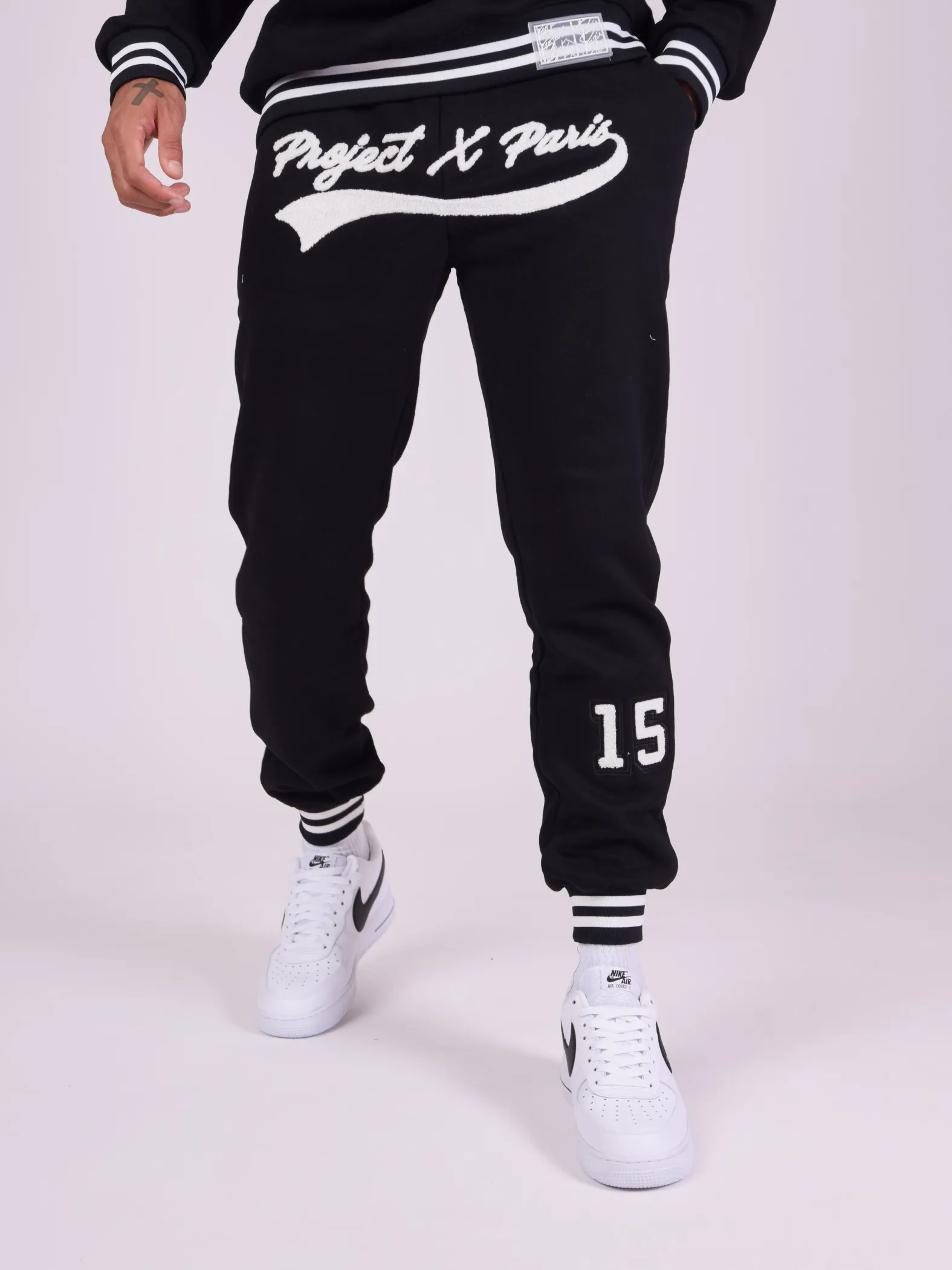 Pantalones de chándal universitarios con logotipo