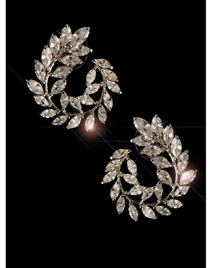 PENDIENTES DE NOVIAS PEQUEÑOS DISEÑO CLASICO GRIEGO 