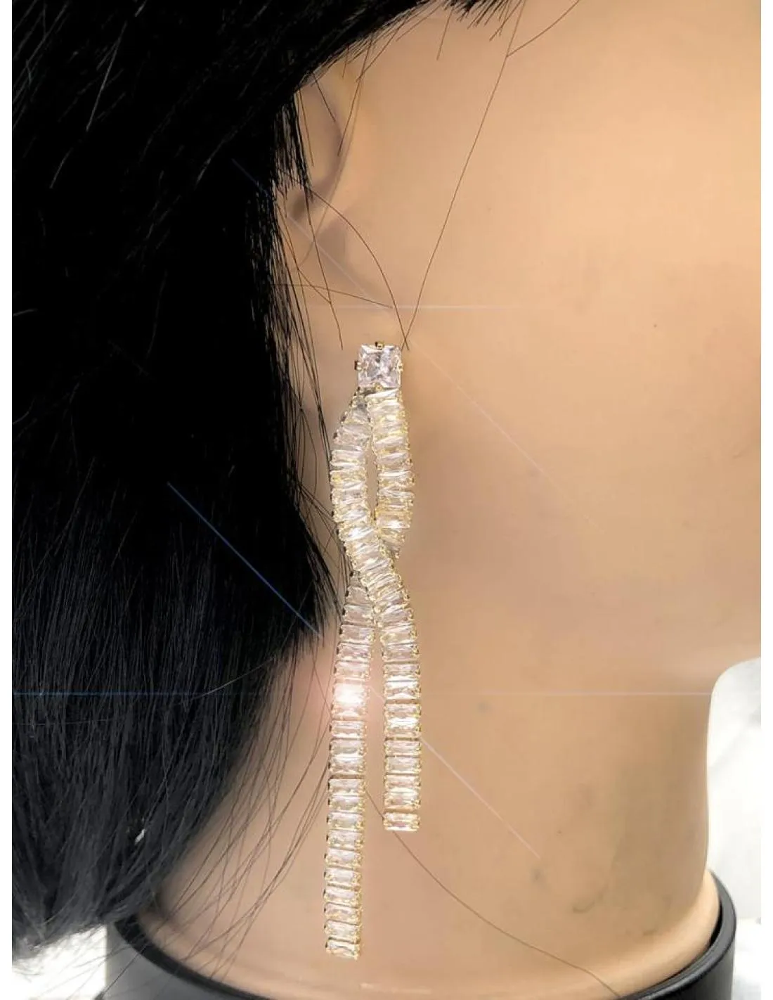 PENDIENTES LARGOS DORADOS MUJER MUY ELEGANTES ESPECIAL BODAS