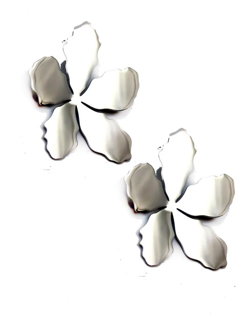 PENDIENTES PLATEADOS DE FLORES MUY ELEGANTES PARA BODAS